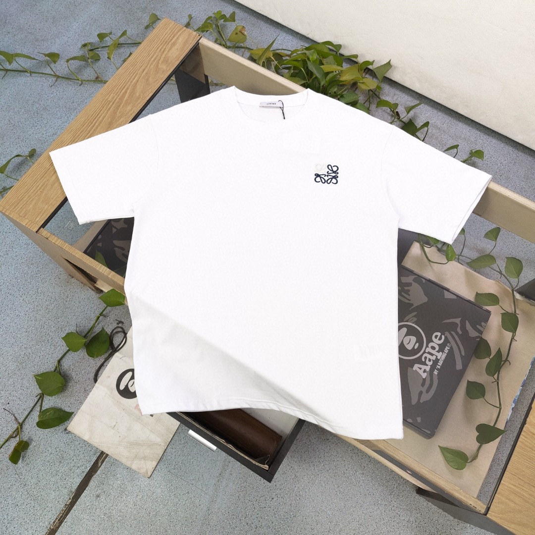 Aape White