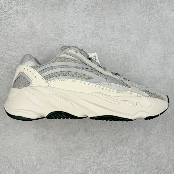 Yeezy 700 V2 Gray Shoes