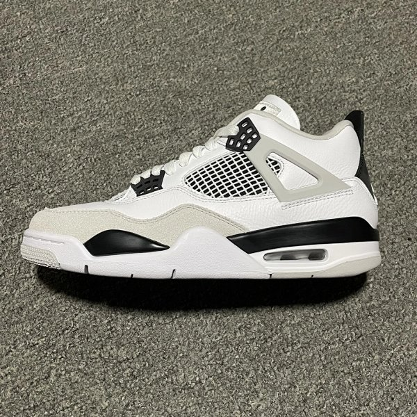 Air Jordan 4 Retro Military Black High Quality