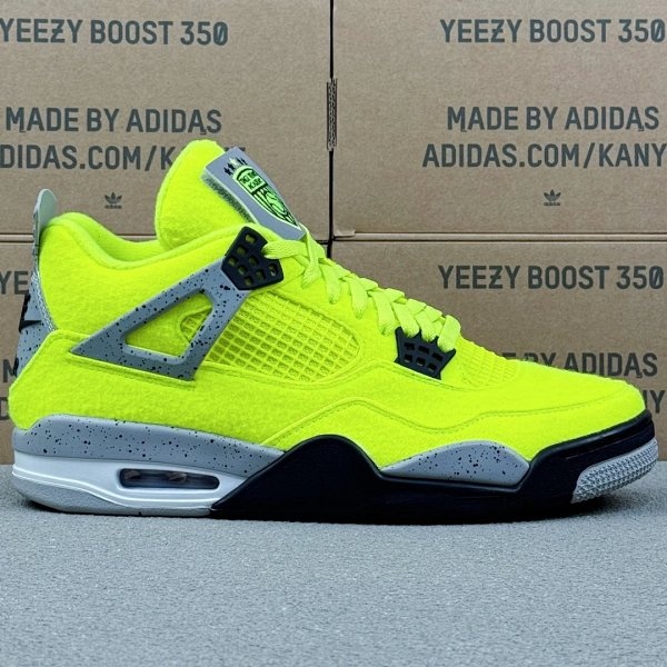 Air Jordan 4 Retro SE Neon Green Shoes