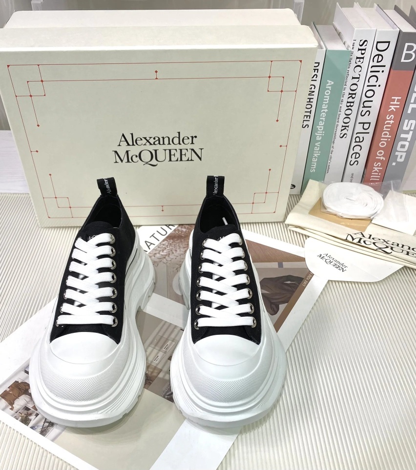 Alexander McQUEEN Platform Sneakers Black Shoes