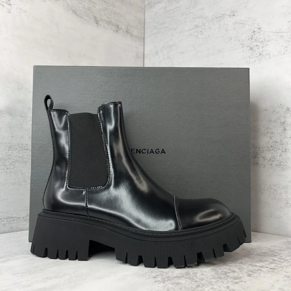 Balenciaga Chunky Chelsea Boot Black Shoes