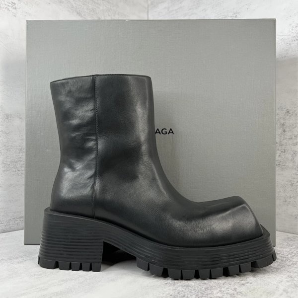 Balenciaga Leather Ankle Boots Black Shoes