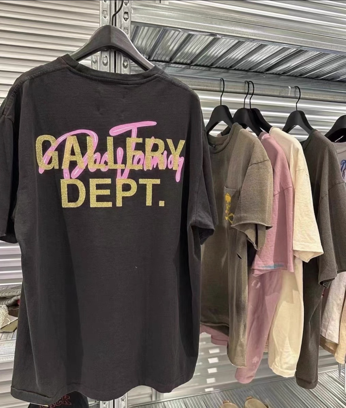 Gallery Dept. Graphic Black