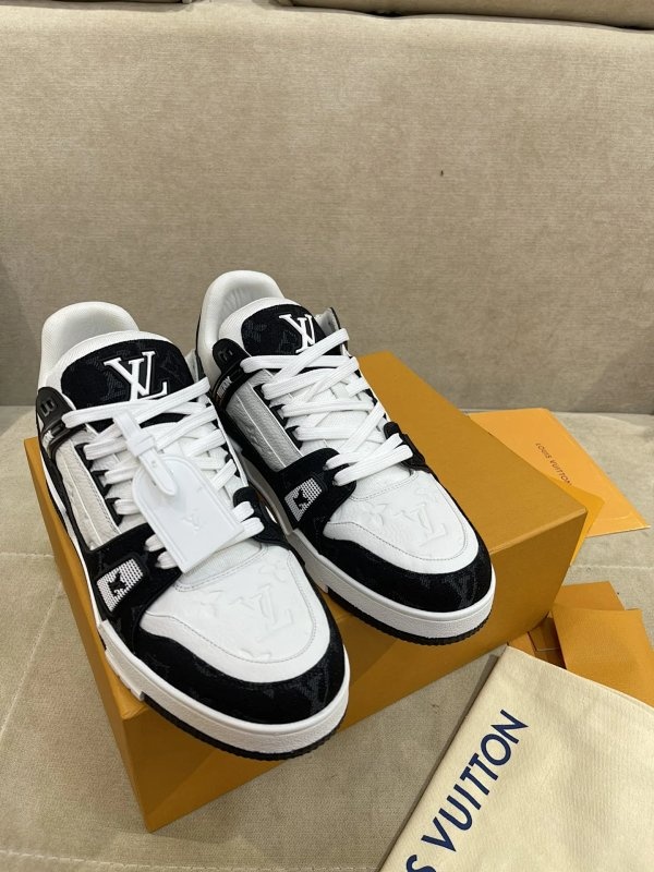 Louis Vuitton LV Trainer Sneakers Black Shoes