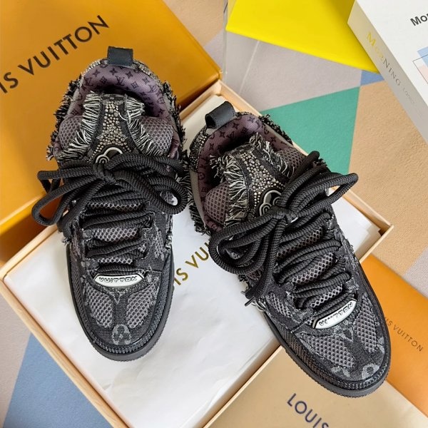 Louis Vuitton Sneakers Black Shoes