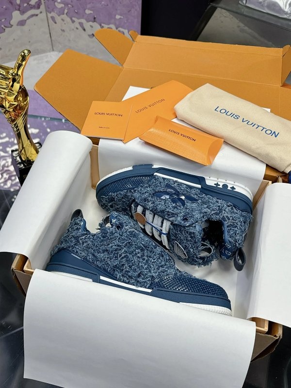 Louis Vuitton Sneakers Blue Shoes