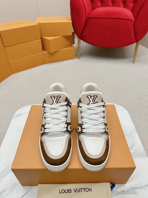 Louis Vuitton Sneakers Brown Shoes