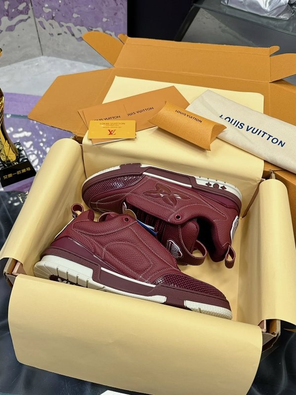 Louis Vuitton Sneakers Burgundy Shoes