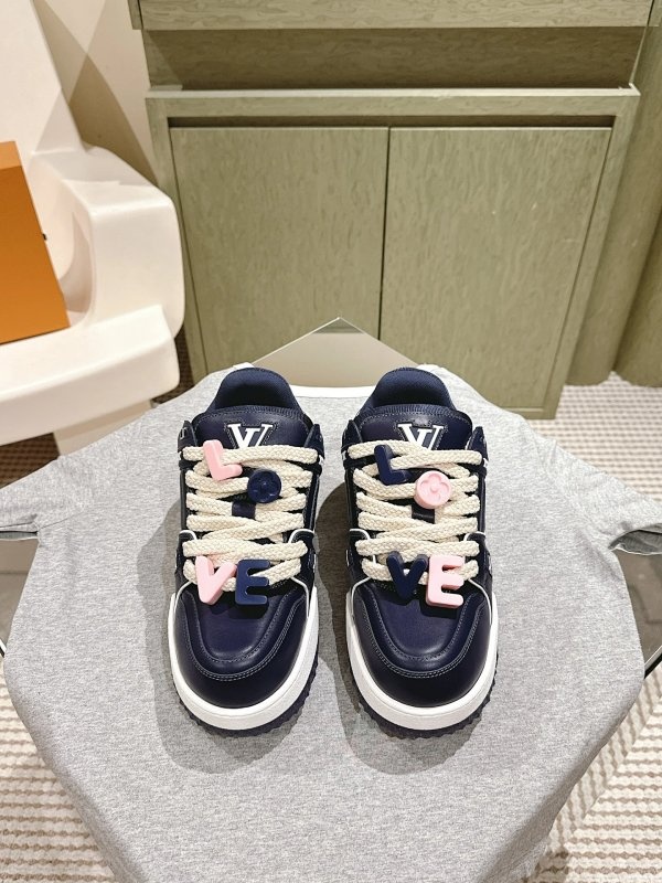 Louis Vuitton Sneakers Navy Shoes