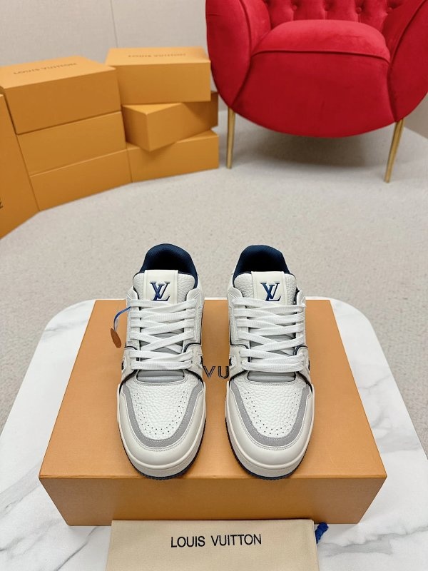 Louis Vuitton Sneakers White Shoes