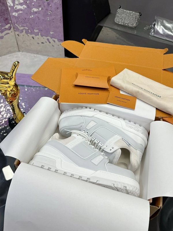 Louis Vuitton Sneakers White Shoes