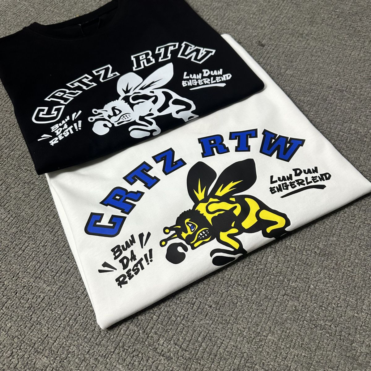 Lun Dun Engerland CRTZ RTW Black and White