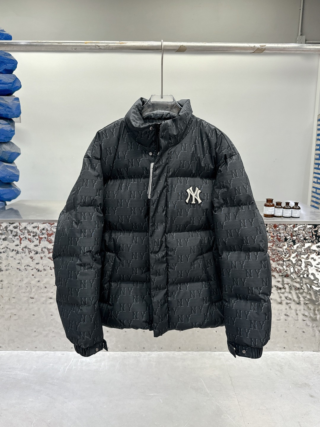 Mens and Womens Hooded Vintage Old Flower Down Jacket