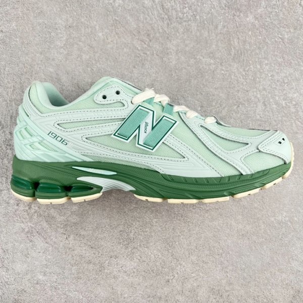 New Balance 1906R Green Shoes