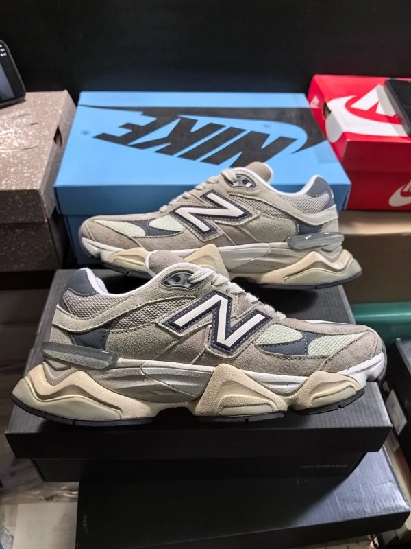 New Balance 990v5 Grey Beige Shoes