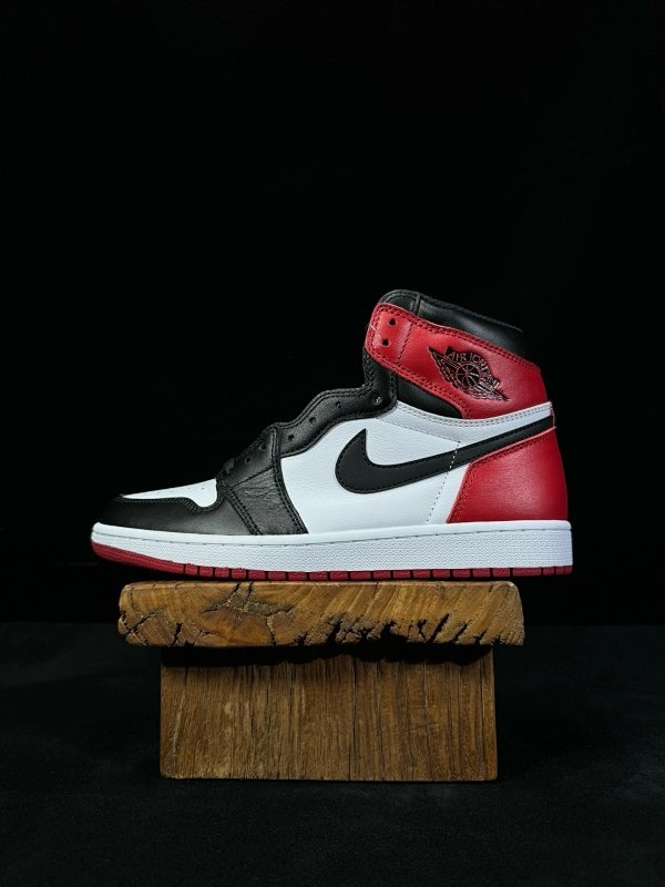 Air Jordan 1 Black/White/Red Shoes
