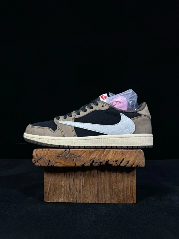 Nike Air Jordan 1 Low Brown Shoes