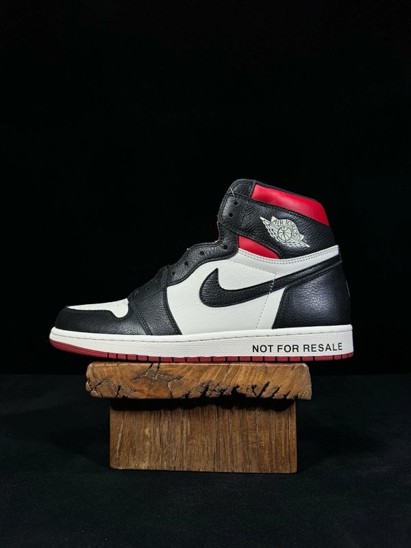 Air Jordan 1 Retro High OG Black Red Shoes