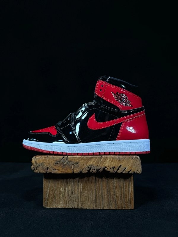 Nike Air Jordan 1 Retro High OG Black Red Shoes