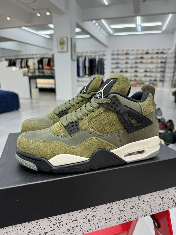 Nike Air Jordan 4 Retro OG 'Olive' Shoes
