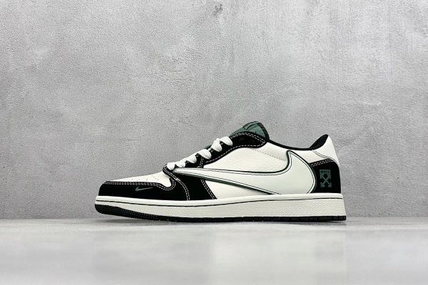 Nike Black/White Shoes