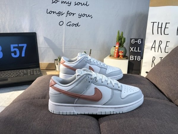 Nike Dunk Low, White and Grey, Shoes