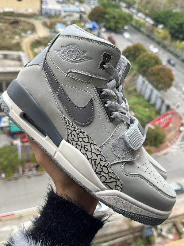 Nike Jordan Legacy 312 Grey Shoes
