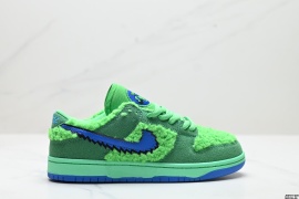 Nike SB Dunk Low Green Bear Green Shoes