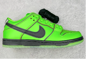 The Powerpuff Girls x Nike SB Dunk Low Buttercup