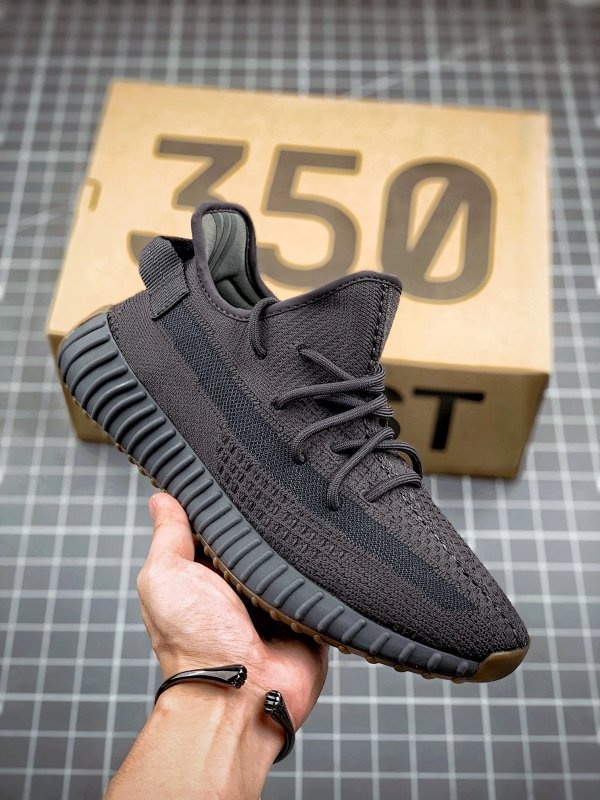 Yeezy Boost 350 V2 Black Shoes