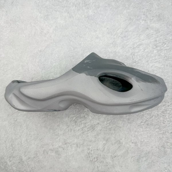 Yeezy Foam Runner Grey Shoes