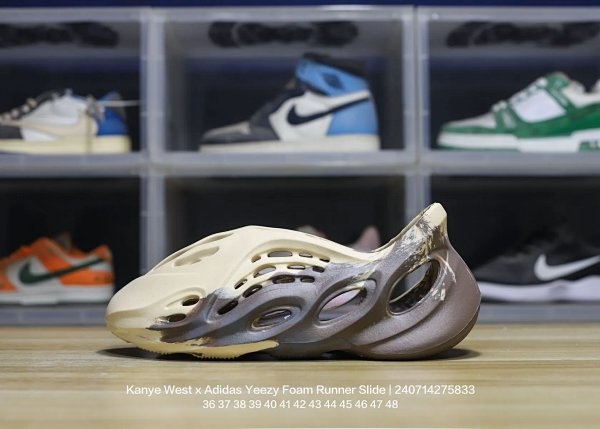 Alien yeezy slippers