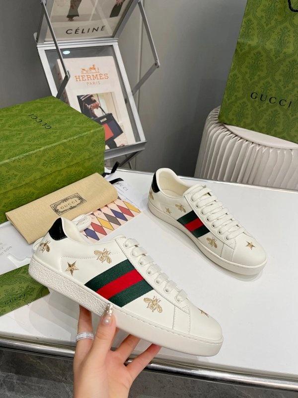 gucci men's white bee
